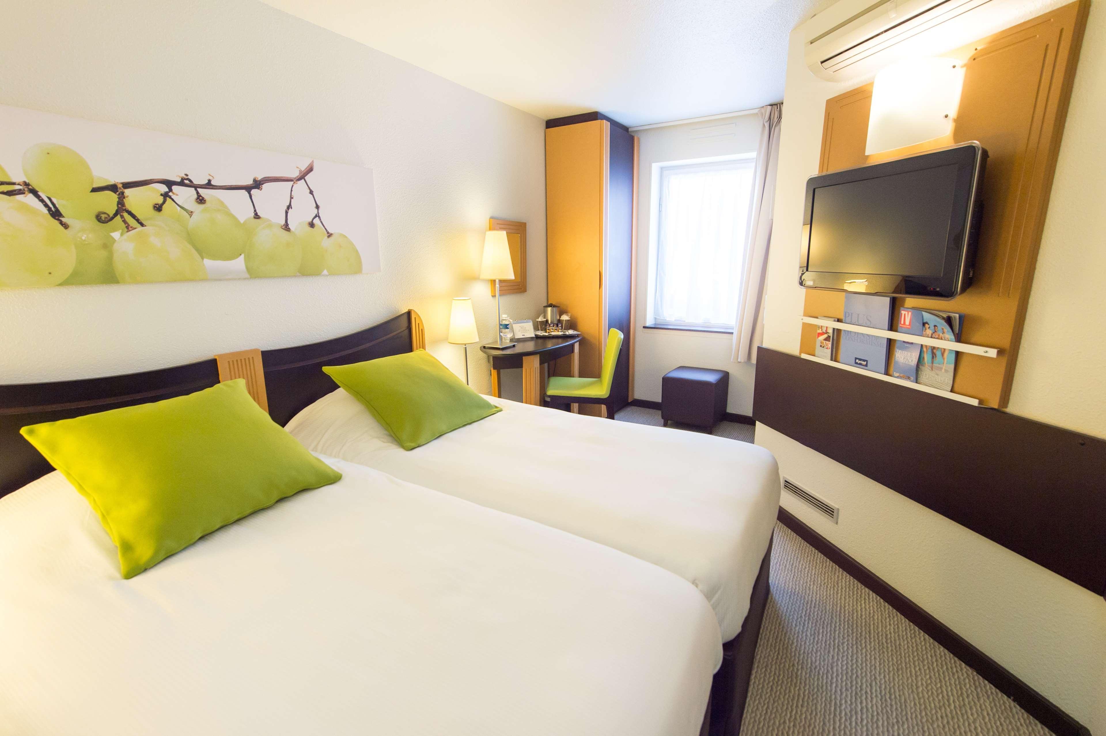 Kyriad Villefranche Sur Saone Екстериор снимка